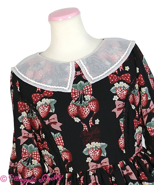 Strawberry Doll OP by Angelic Pretty