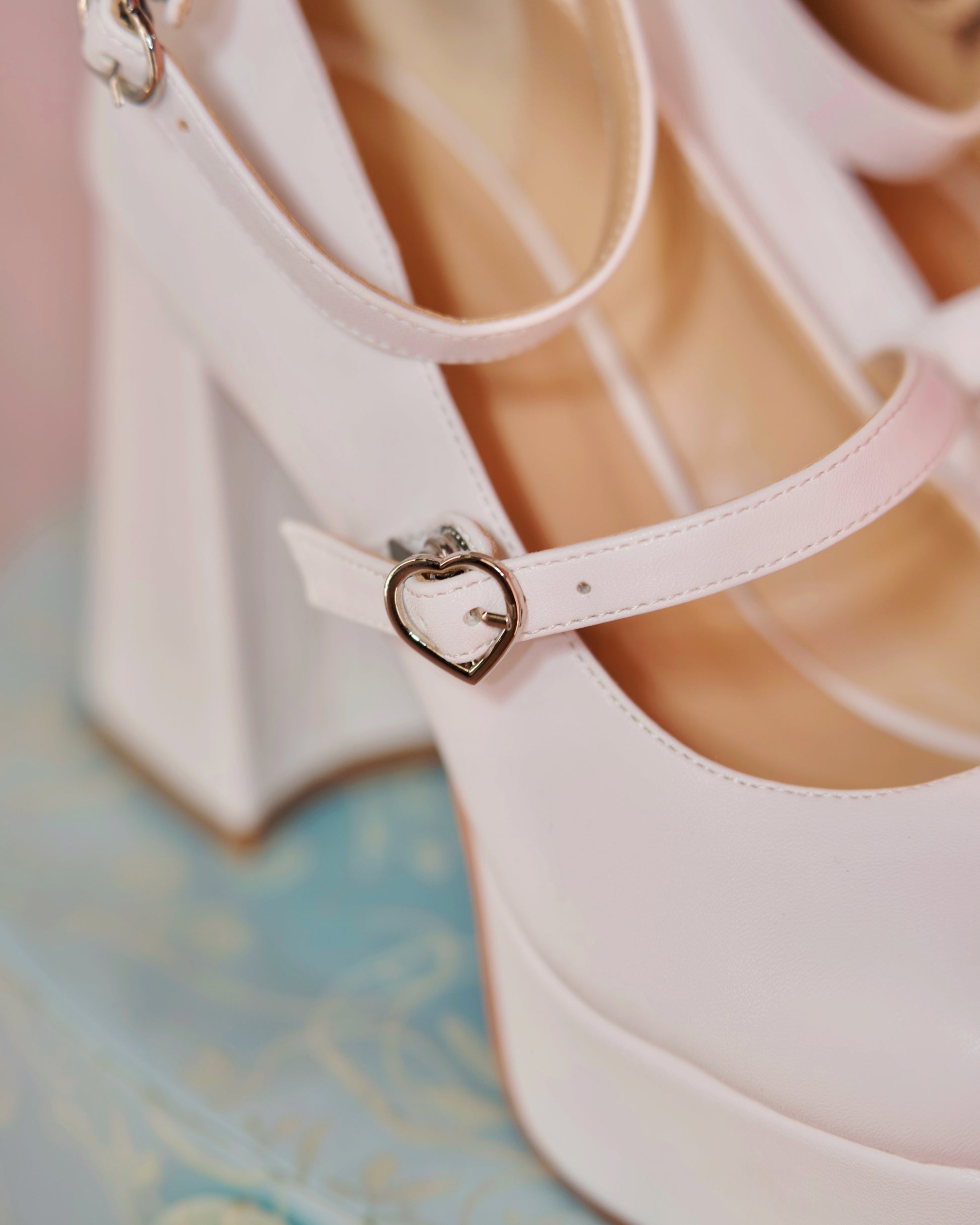 Vina of the Valley ~ Kitty Platform Heels by Offbrand