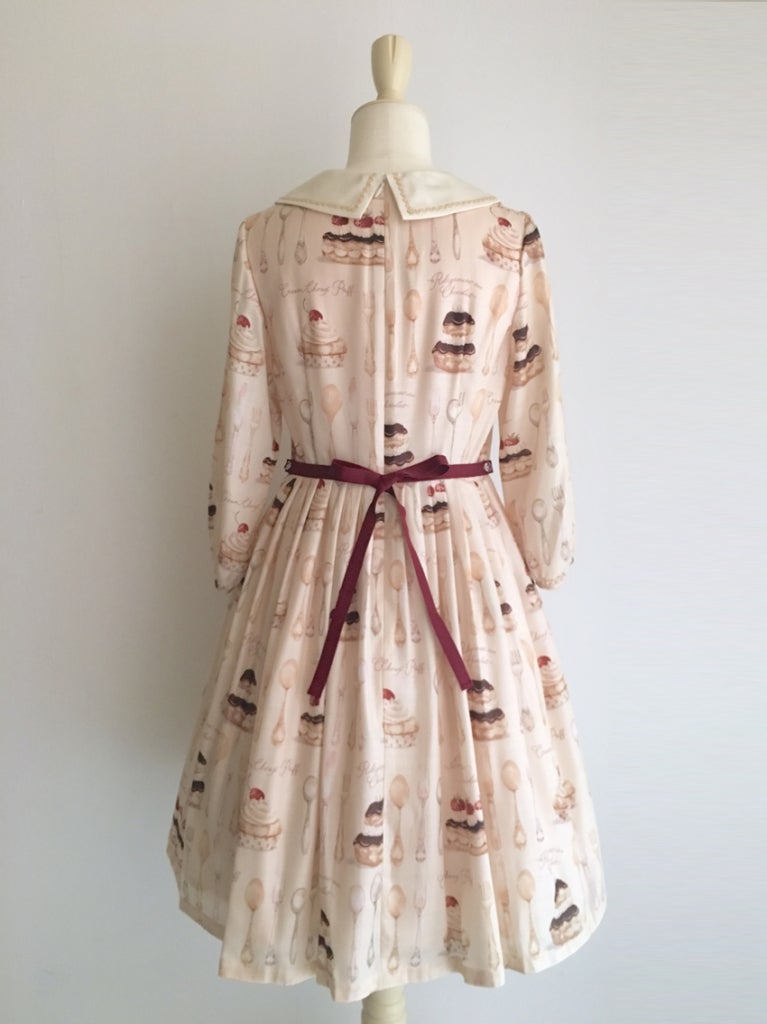 Cream Choux Puff Sleeve OP by Leur Getter