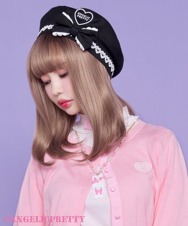 Heart patch Beret by Angelic Pretty