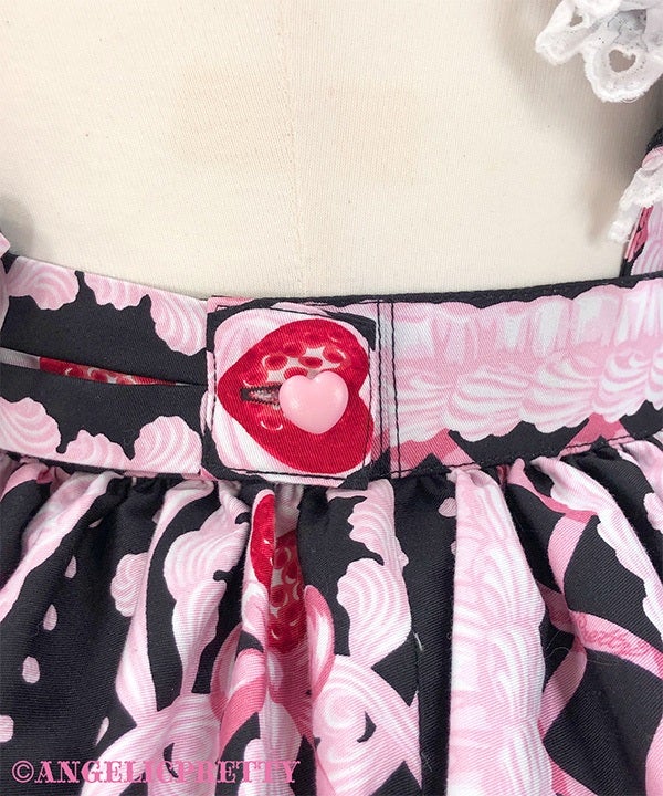 Decoration Strawberry Skirt by Angelic Pretty