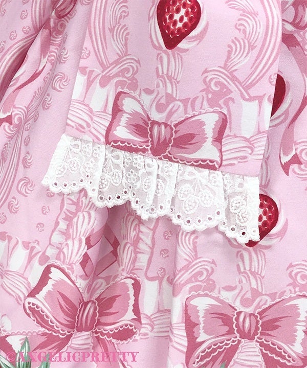 Decoration Strawberry JSK by Angelic Pretty