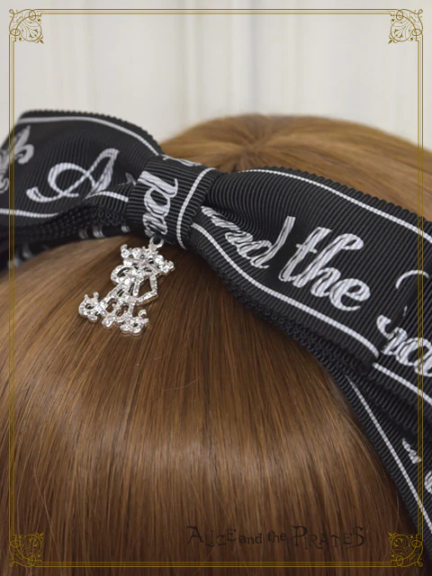 A/P Logo Ribbon Center Head Bow (2026) by Alice and the Pirates