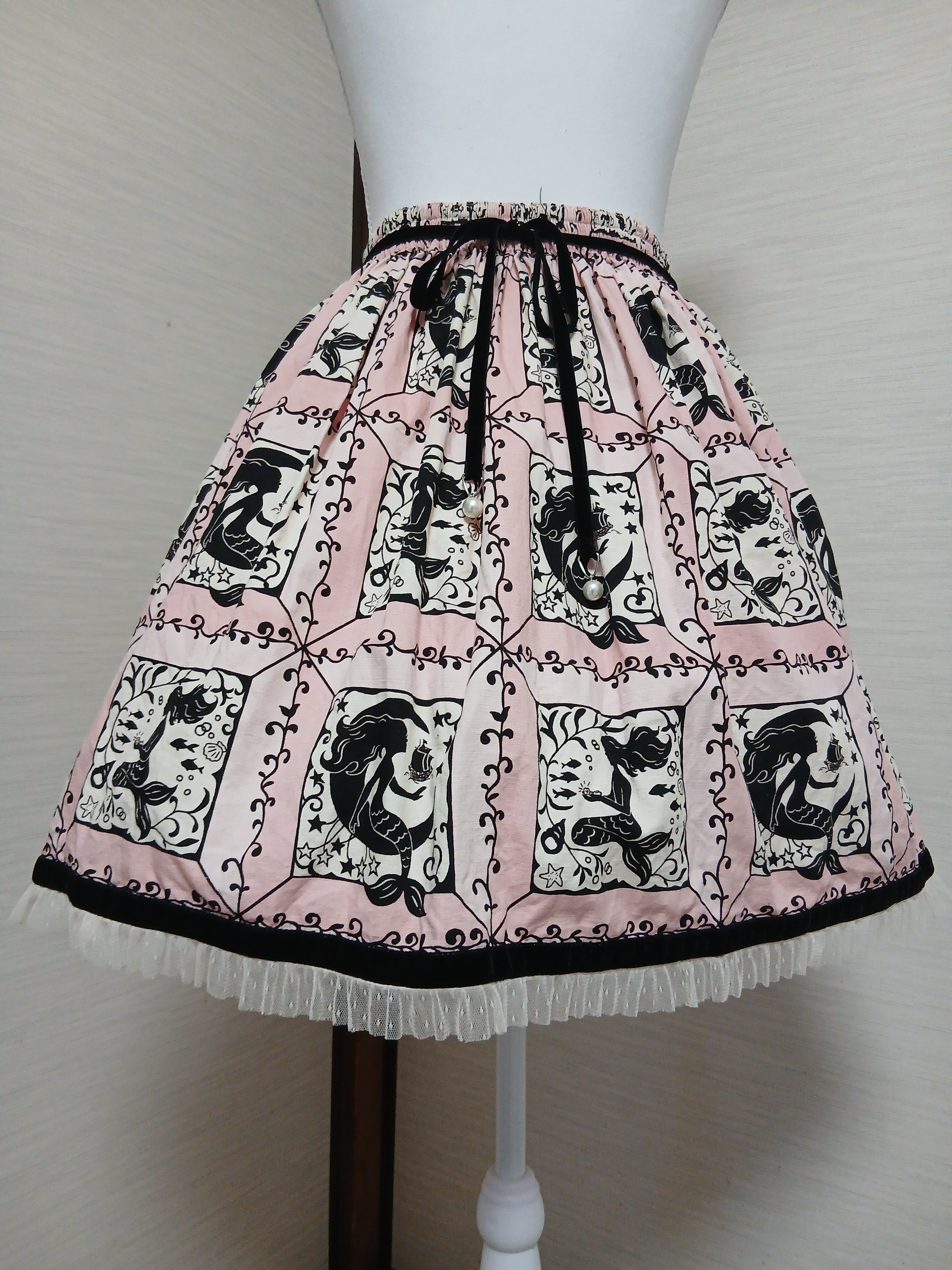 スカート rurumu:Center of the temple sheer Skirt 2721102 Skirt by Shirley Temple