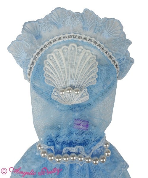 Pearl Shell Arm Warmers by Angelic Pretty