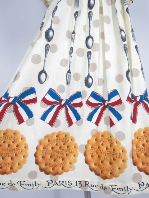 Biscuit Print OP by Emily Temple Cute