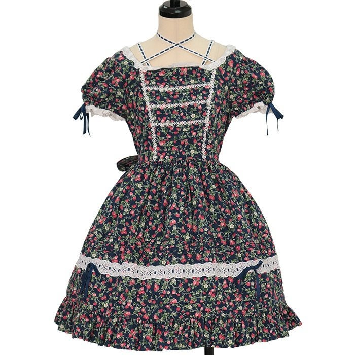 Strawberry Print Pintuck OP by Angelic Pretty