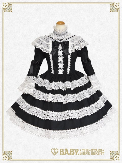 Elizabeth OP Set (2023) by Baby, the Stars Shine Bright