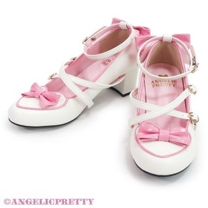 L・O・V・E Heart Shoes by Angelic Pretty