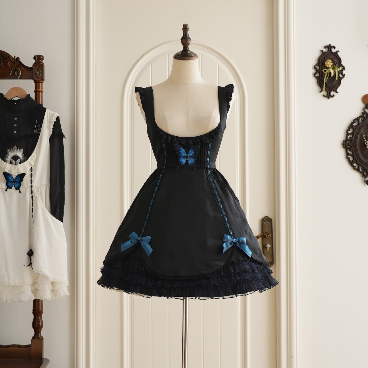 Hoshibako Works ~ Ulysses Fantasy Scallop JSK by Chinese Indie Brand