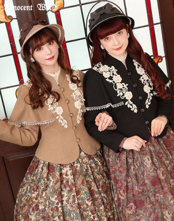 Short Coat with Climbing Rose Lace Cape by Innocent World