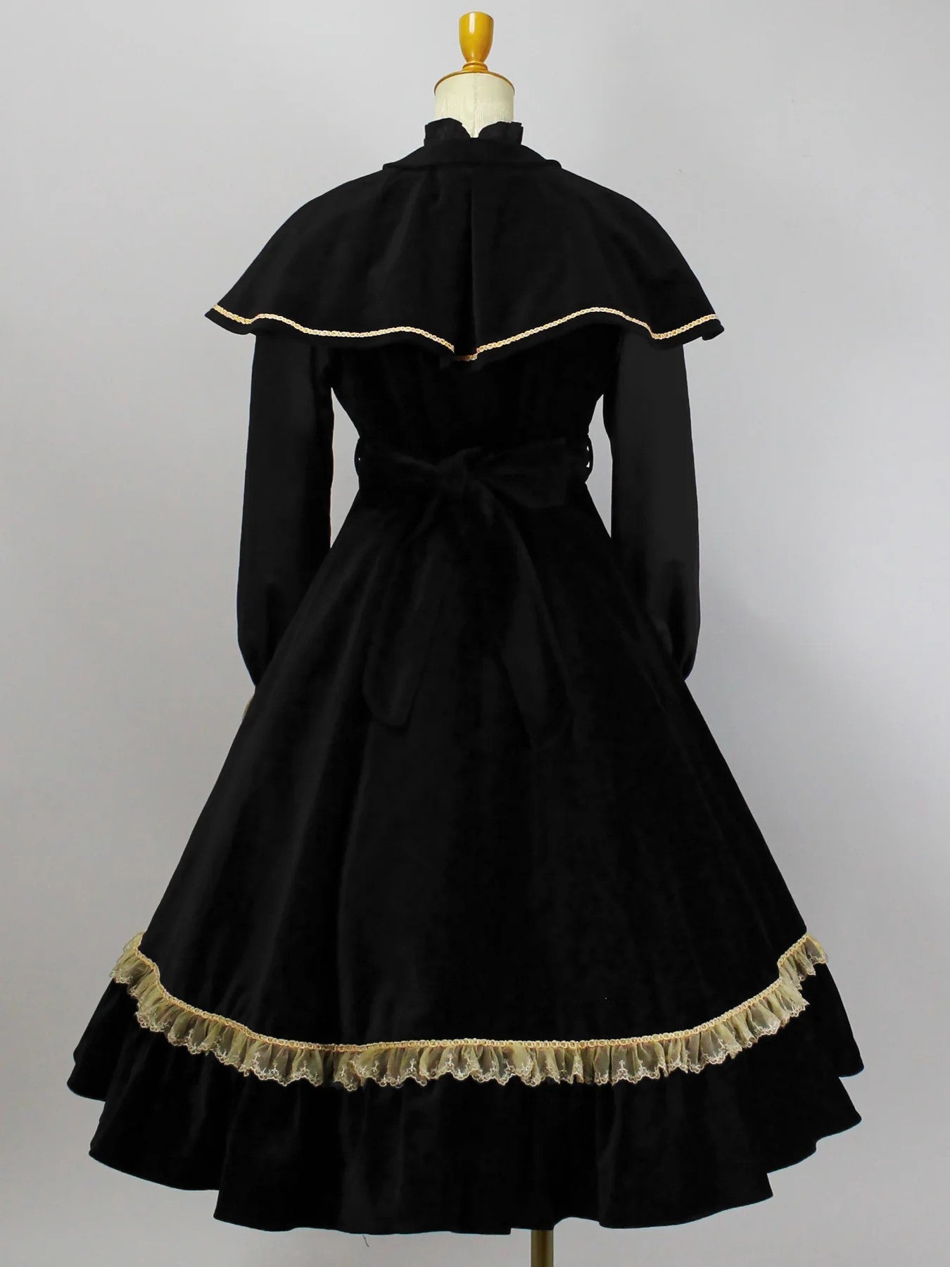 Velvet Rosen OP (2024) by Victorian Maiden