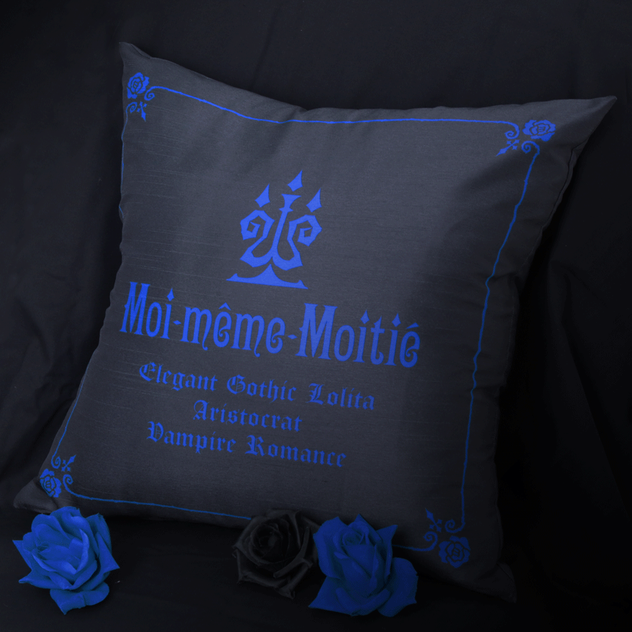 Shantung Cushion Cover by Moi-même-Moitié